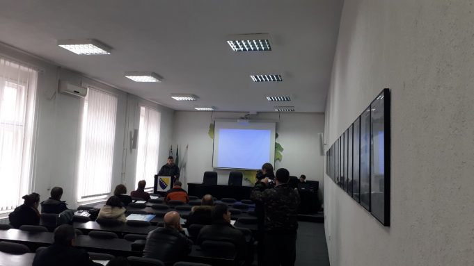 D96579F0-E019-49F2-A1B3-C7A1E02F1CF9