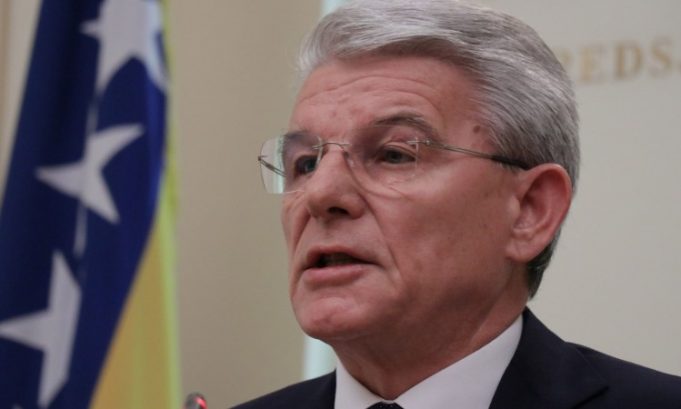 sefik-dzaferovic-0220-04-305850