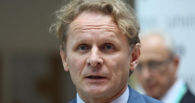 5fd63220-5444-4675-89da-33730a0a0a78-ivan-djikic-preview