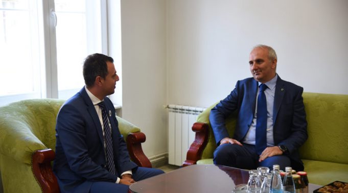 Nacelnik-Tesanj1-800x445