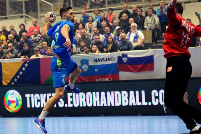 l-8a0a160dbfbde5aa4bd91716f86ee359-1-1665690662