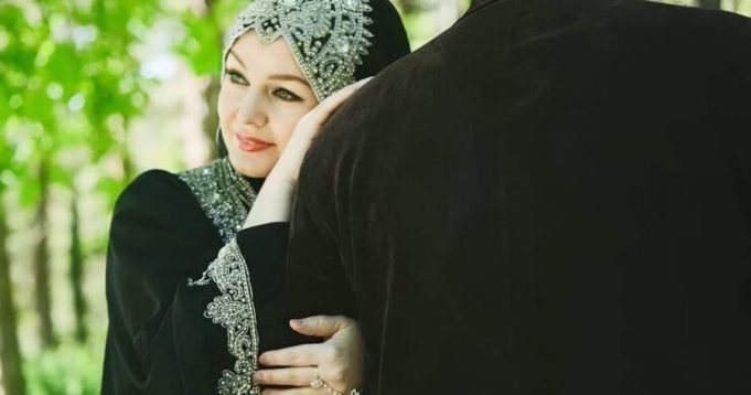 4C3F64E1-5BA8-4073-A169-9E9DD733DDC6-740x389