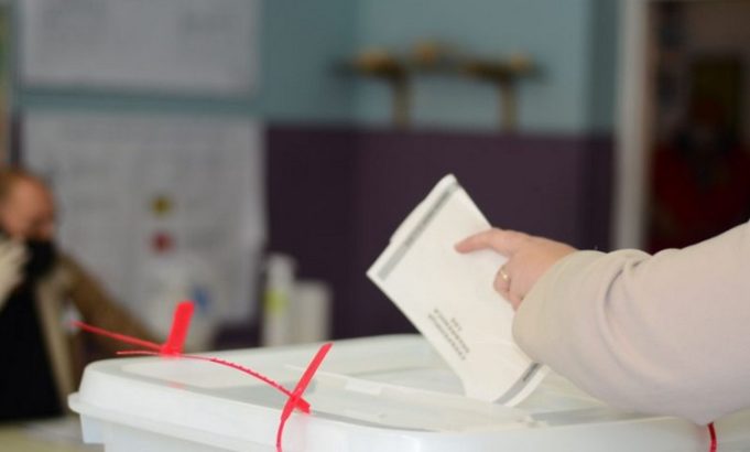 yxQFgU7lAyf71sXBOaAftBidLhwBInX353lFUQCb