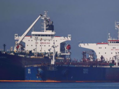 Stotine brodova ostalo usidreno u Perzijskom zaljevu