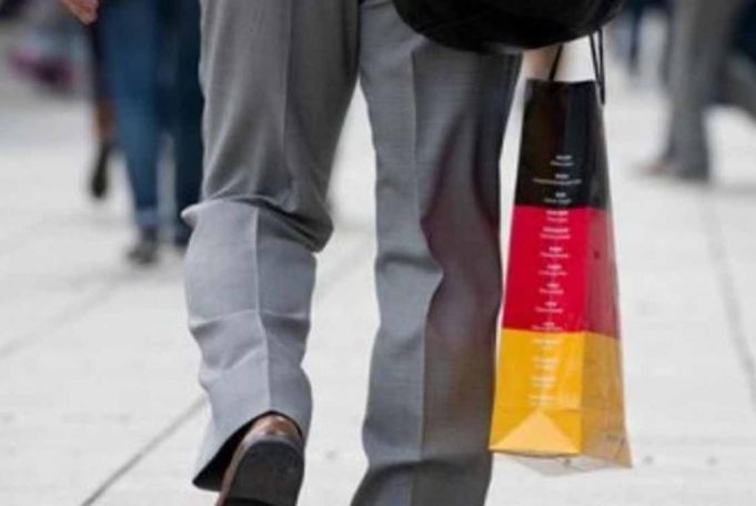 S3uAknPSqBgJ3strjA8aMn0upukjxWRCd9w7QiPm