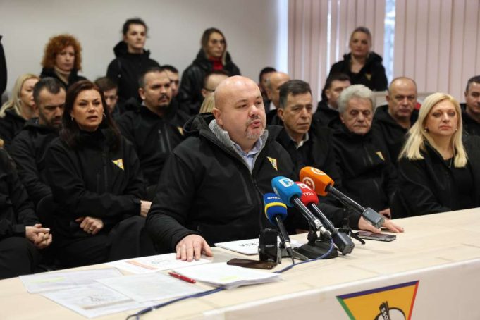 l-fc7993ea90ef15ab8732cb37f5d63db7-1705663670