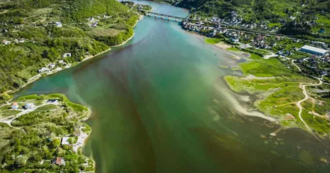 jablanicko-jezero-alge-1080x567