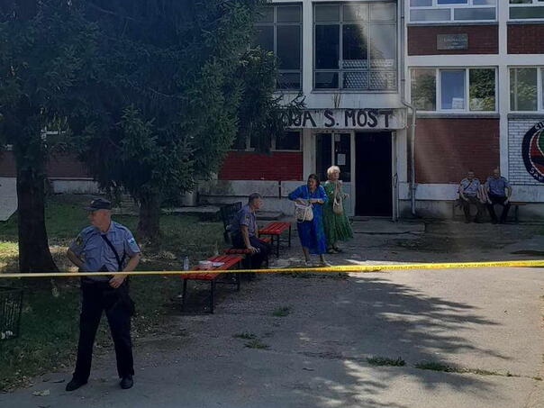 gradjani-sanskog-mosta-u-soku-s-ubicom-i-ranije-bilo-nesuglasica-sanskimost_66c60de4bf8fb