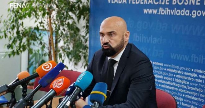 659ae7d4-e0d8-4065-bcab-44b50a0a0a78-ramo-isak-fena-preview