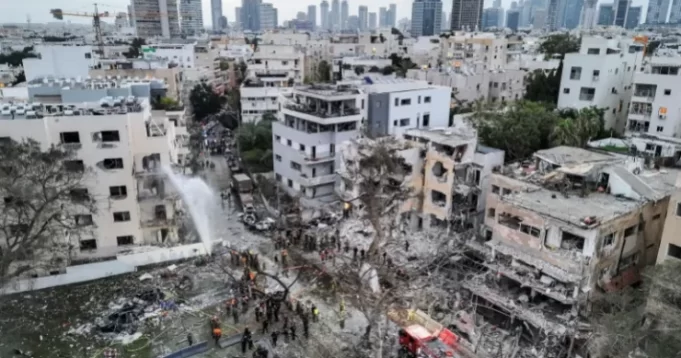 2025-06-16T084402Z_1391018885_RC2F3FAV9V5Q_RTRMADP_3_IRAN-NUCLEAR-ISRAEL-1750066265-740x389