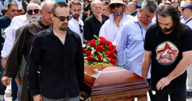 6880dbb4-8b7c-488c-acdf-457058c67f20-sahrana-josip-pejakovic-preview