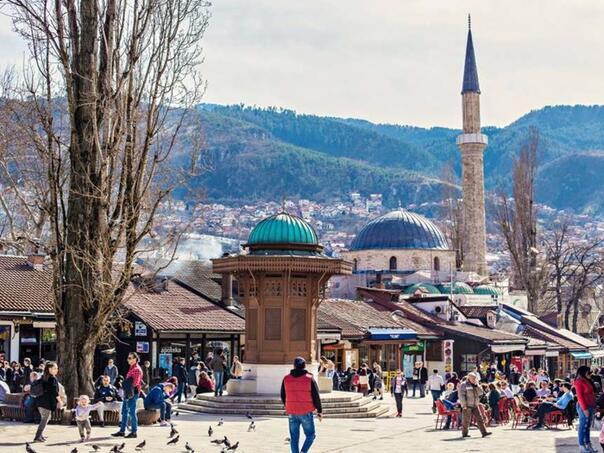 sarajevo-ove-godine-posjetili-turisti-i-gosti-iz-cak-90-drzava-sarajevo-2_65631592df5db