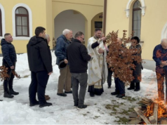 (VIDEO) Nalaganje badnjaka u Hramu sv. Prokopija u Visokom