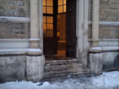 Novosađanka (25) zapalila vrata katoličke crkve