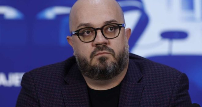 698e44ce-101c-4cb6-b8e1-4e4158c67f20-adnan-steta-fena-preview