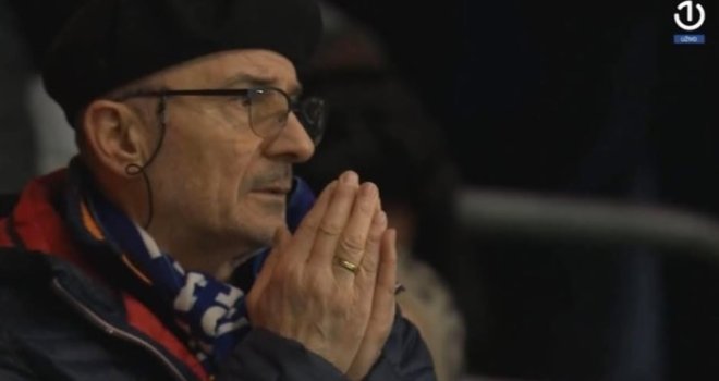 69c63bf1-11ac-4b72-a33b-422b58c67f20-dedo-molitva-utakmica-preview