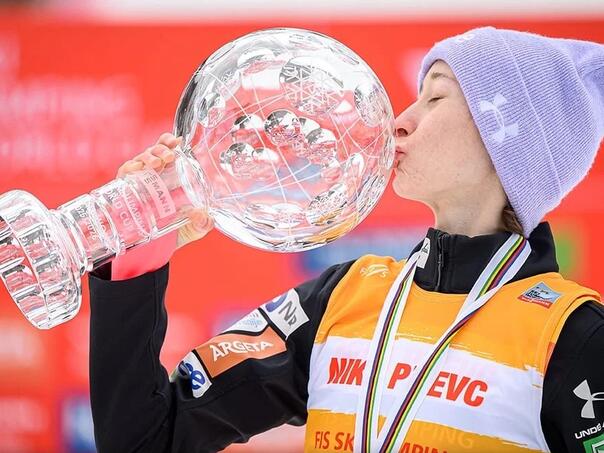 nika-prevc-osvojila-prvo-zensko-takmicenje-u-ski-letovima-hehqtaxwaaatcr4_69c8462f00b83