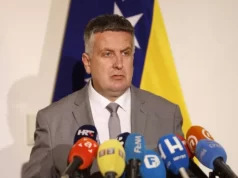 Vuković pozvao vlasnike benzinskih pumpi: Na dizel stavite sliku Špirića, a na benzin Dodika. Da ljudi vide ko su najveći krivci za visoke cijene