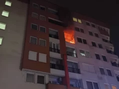 Požar u stanu na Stupu, evakuisana cijela zgrada, na terenu tri vatrogasne ekipe