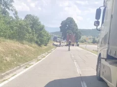 Nesreća kod Drvara: Poginula djevojka (24), sudarila se s ocem pa pala pod kamion