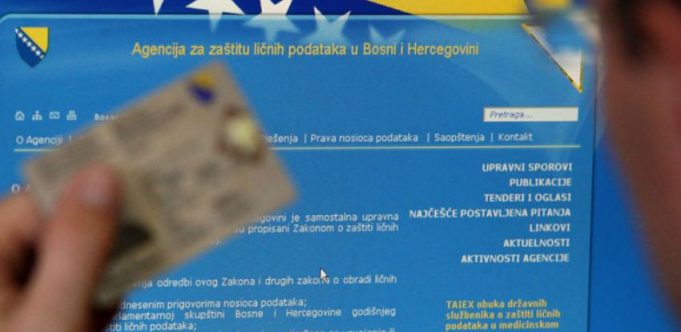 2bc6b1ce-ec69-4e99-b0c4-c1e4c882a8a8pod
