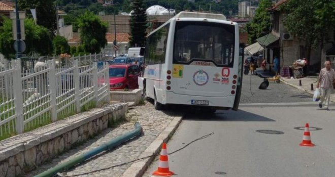 6a2fe68d-4c50-4fb4-a4bf-433d58c67f20-autobus-kovaci-nesreca-preview